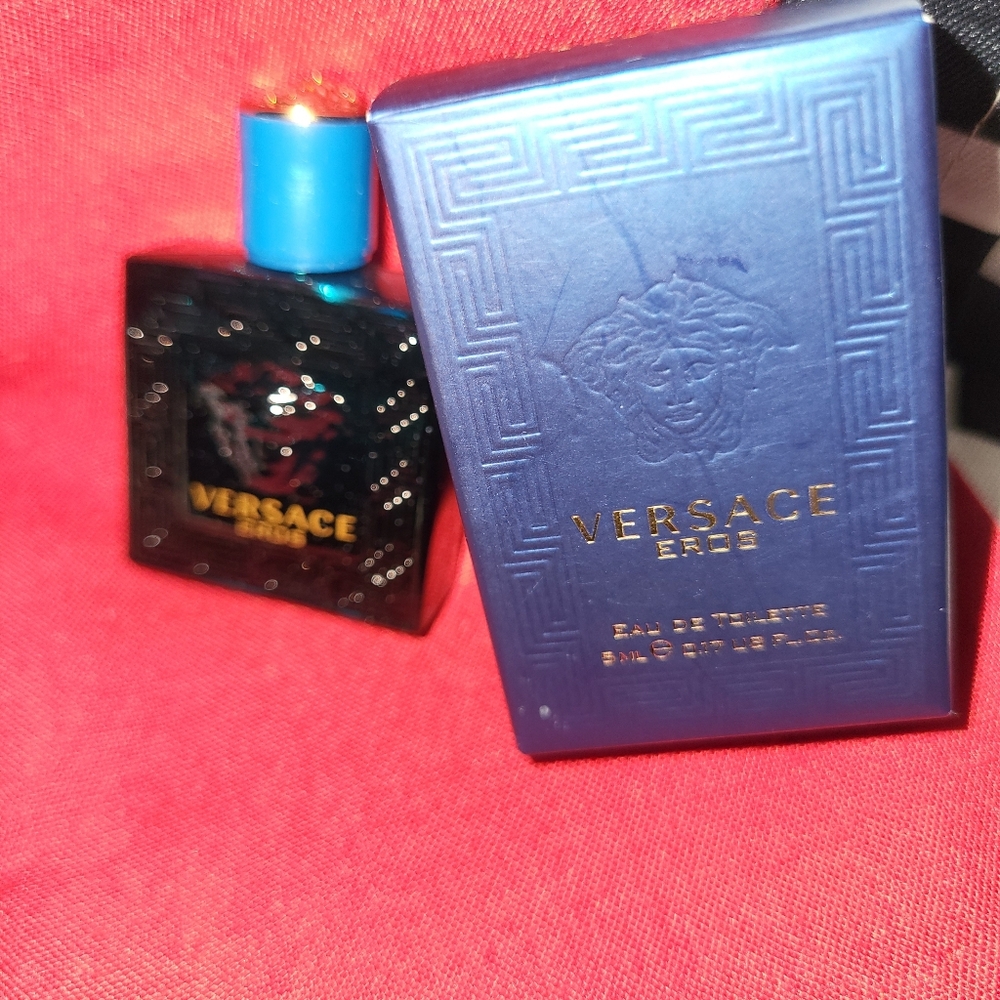 Men's Cologne (VERSACE EROS) - Picture 5 of 6